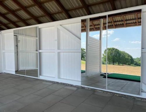 Neuer Anstrich und Spiegel auf der Driving Range